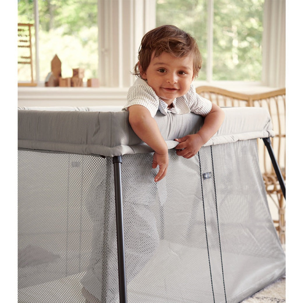 Baby bjorn travel crib light 2 hotsell