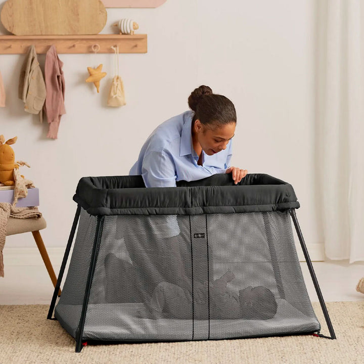 Travel Crib Light + Fitted Sheet Bundle