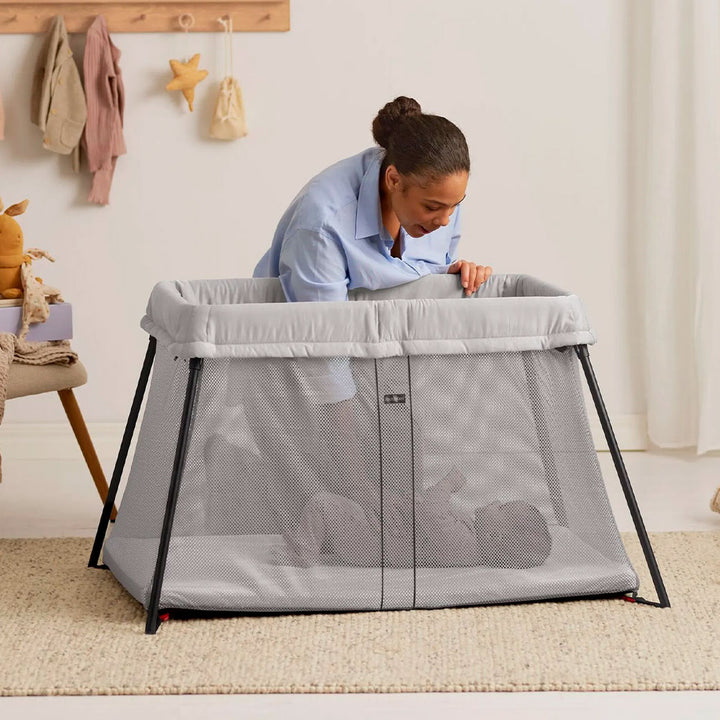 Travel Crib Light + Fitted Sheet Bundle