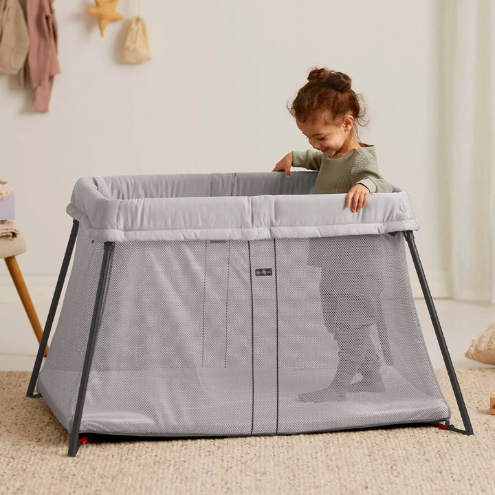 Travel Crib Light + Fitted Sheet Bundle