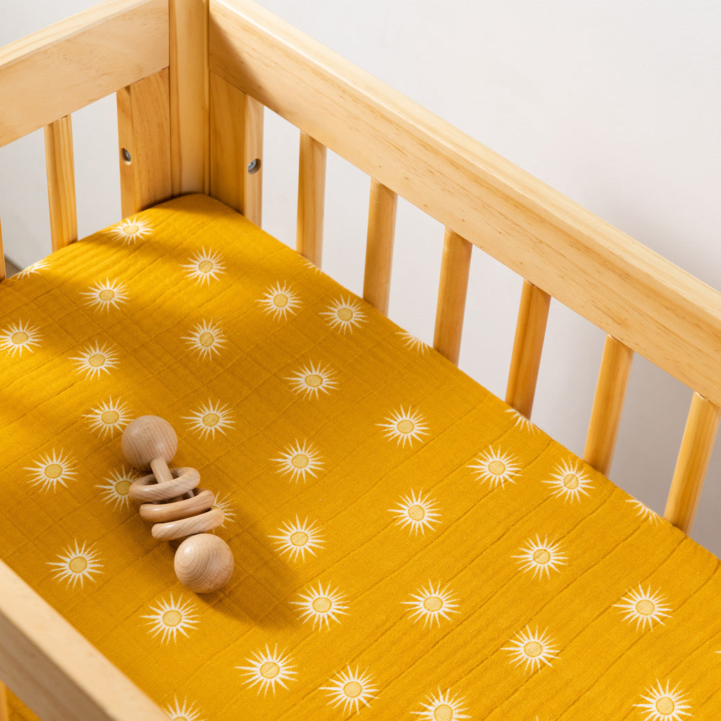 Babyletto All Stages Bassinet Sheet In GOTS Certified Organic Muslin Cotton Modern Nursery