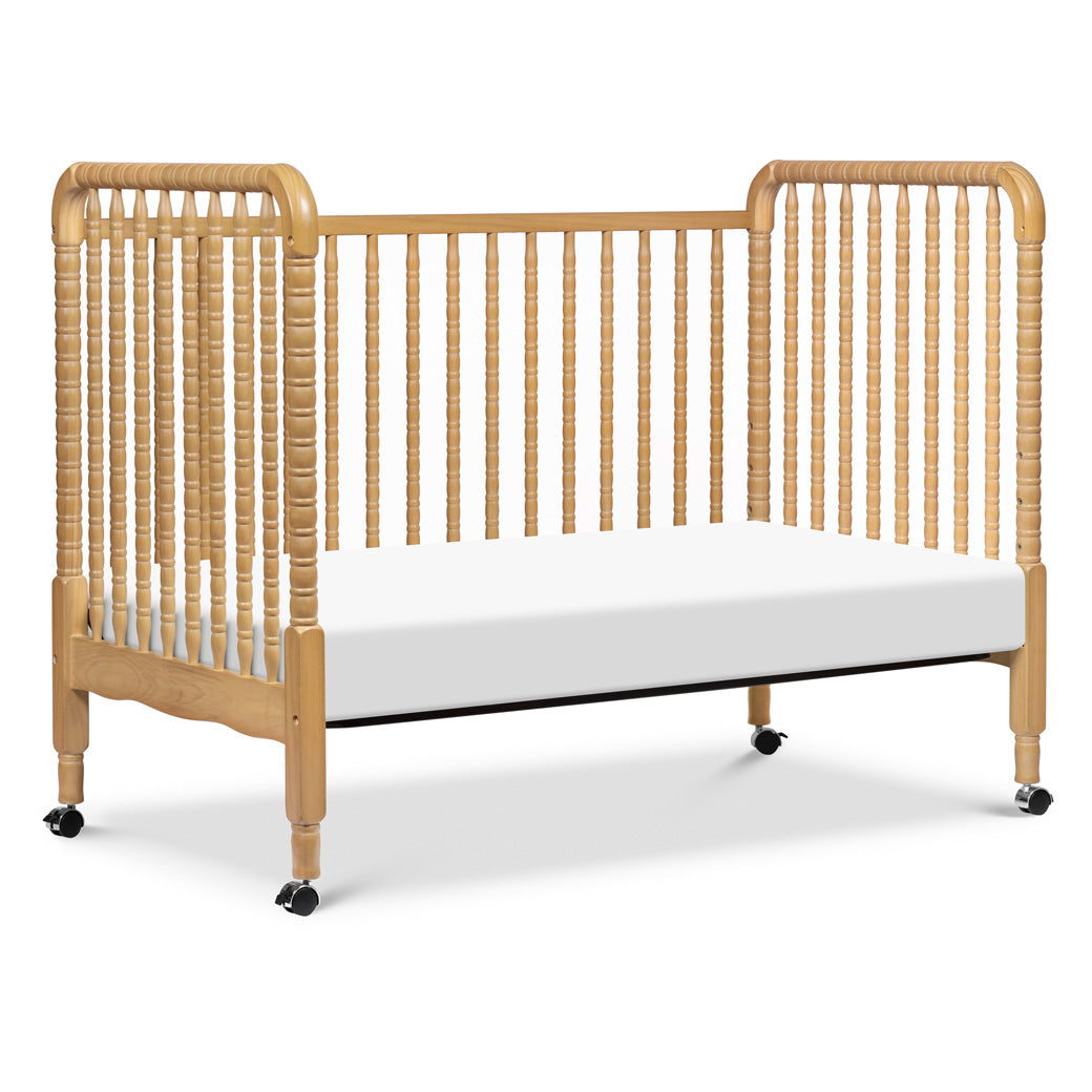 DaVinci Jenny Lind 3 in 1 Convertible Crib Modern Nursery