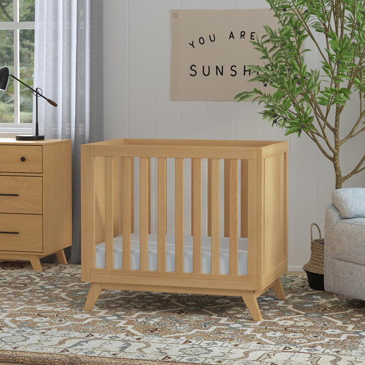 Otto 3-in-1 Convertible Mini Crib