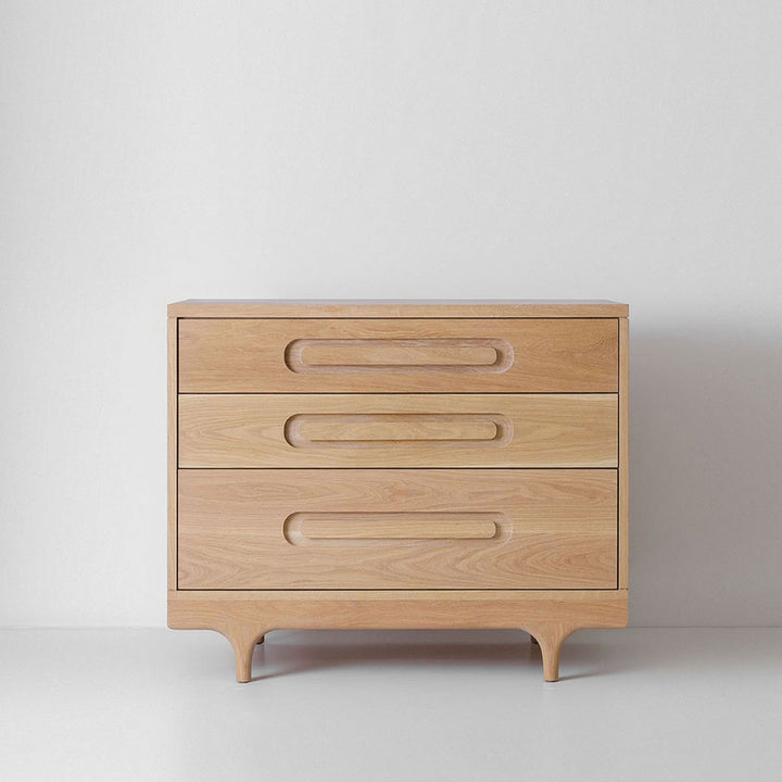 Kalon Caravan Dresser in -- Color_White Oak