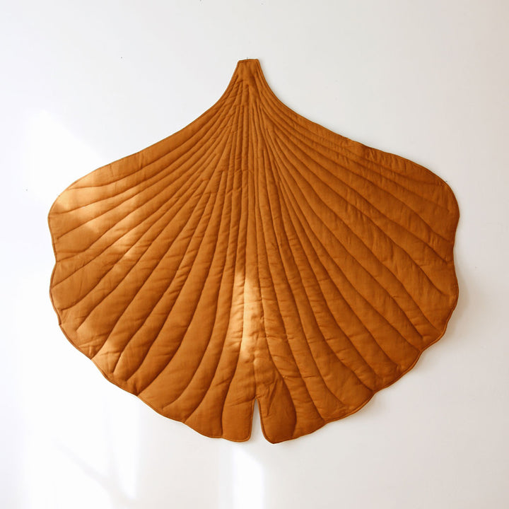 Linen Ginkgo Leaf Mat