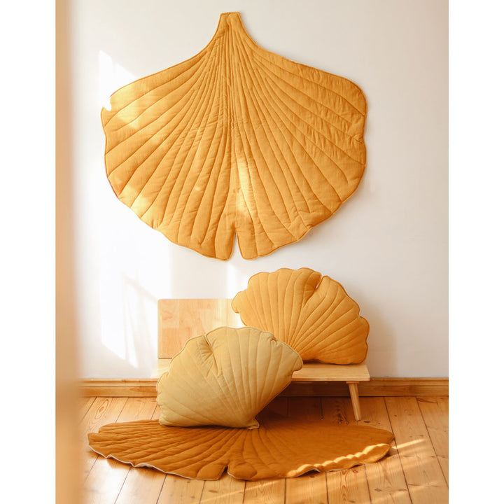 Linen Ginkgo Leaf Mat