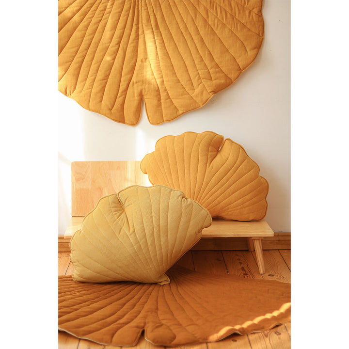 Linen Ginkgo Leaf Mat