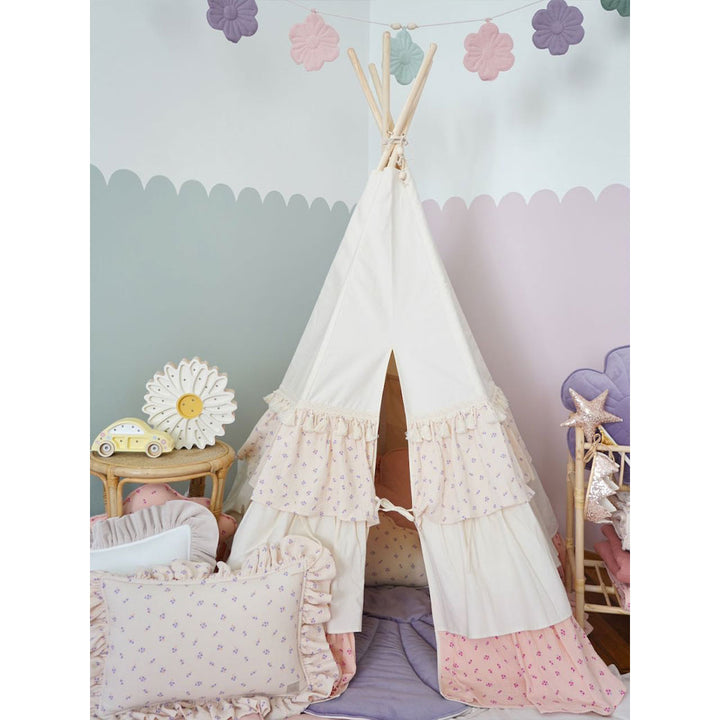 Teepee Tent with Frills