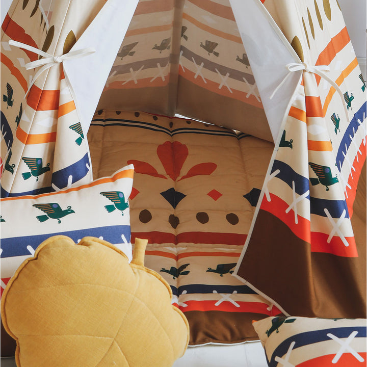 Teepee Tent with Pattern and Mat Set