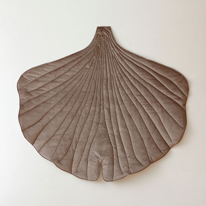 Velvet Ginkgo Leaf Mat