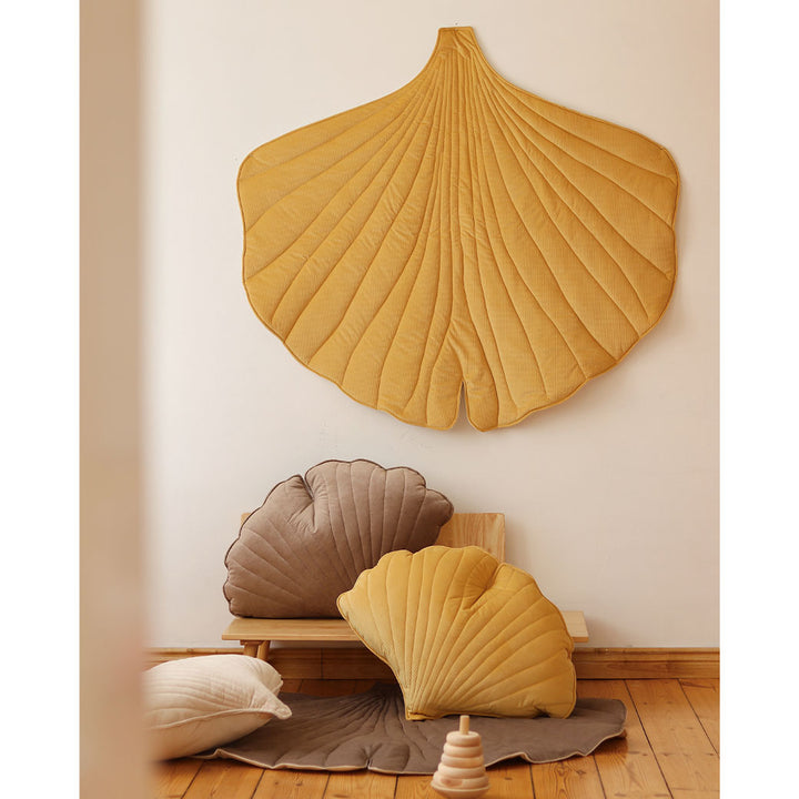 Velvet Ginkgo Leaf Mat