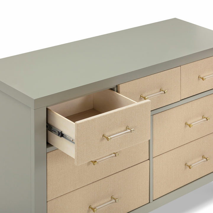 Eloise 7-Drawer Dresser