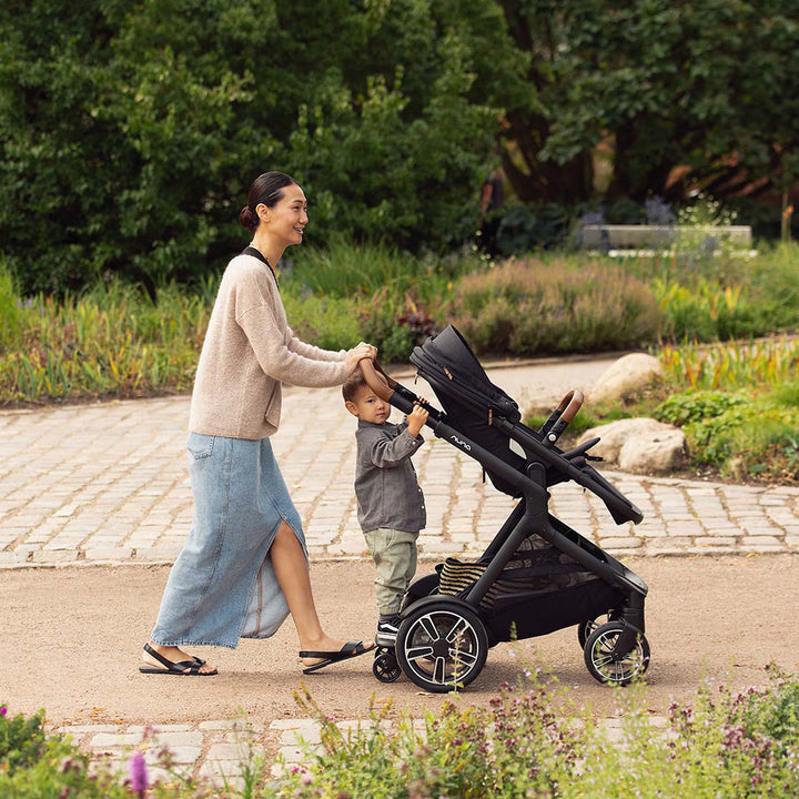 DEMI Next Stroller + PIPA Urbn Travel System