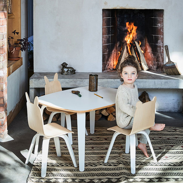 Play Table in White