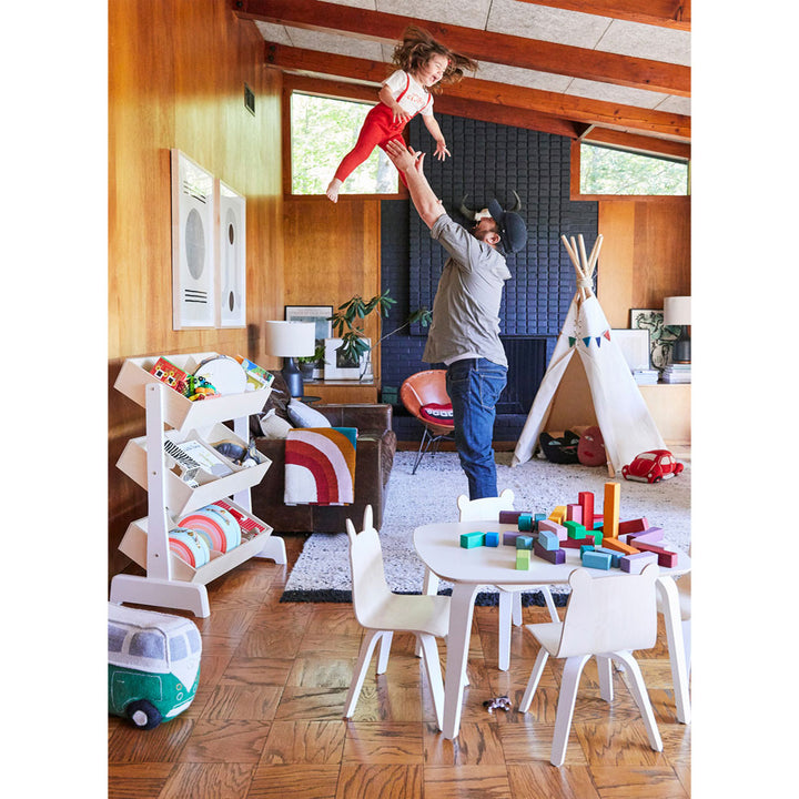 Play Table in White