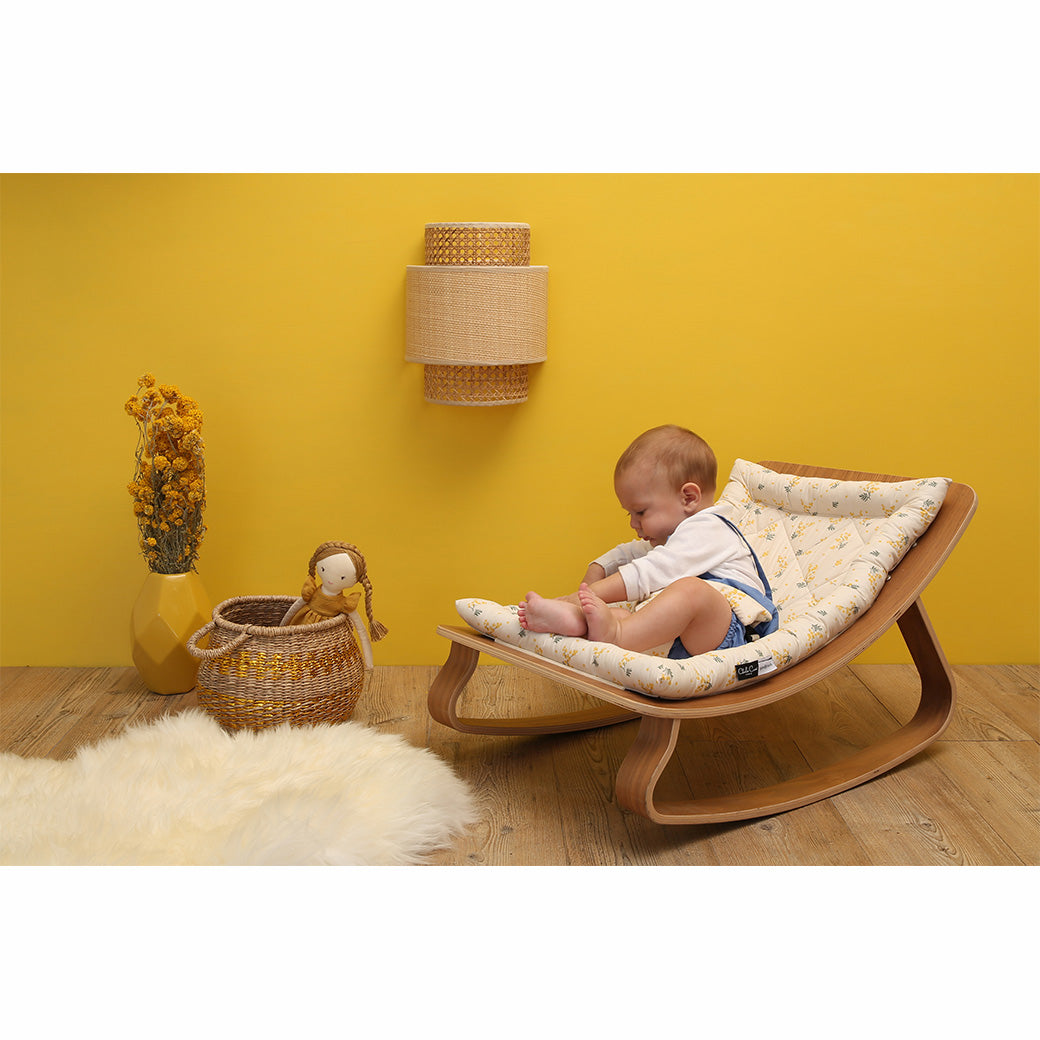 Charlie Crane LEVO Baby Rocker | Modern Nursery