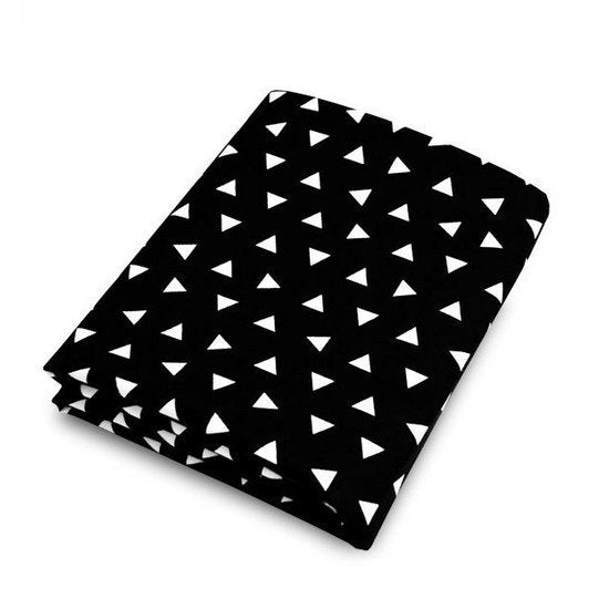 Triangle Crib Sheet in Black